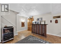 12 - 637 LANSDOWNE AVENUE - 25