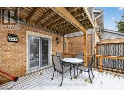 12 - 637 LANSDOWNE AVENUE - 31