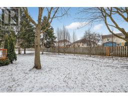 12 - 637 LANSDOWNE AVENUE - 35