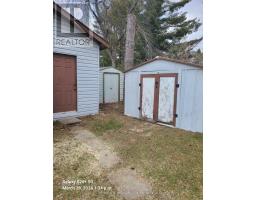 15 - 746112 TOWNSHIP ROAD 4 ROAD - 20