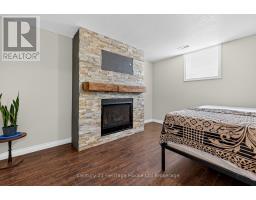 42 ELEANOR STREET - 17