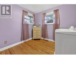 10 CHISHOLM DRIVE - 26