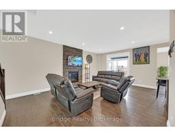 256 TAMARACK BOULEVARD - 21