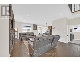 256 TAMARACK BOULEVARD - 9