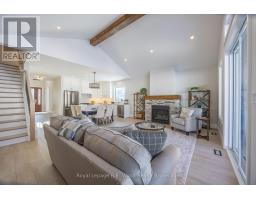 11 GREENHILL DRIVE - 15