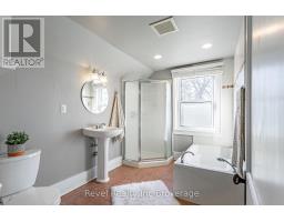 290 INGERSOLL AVENUE - 22