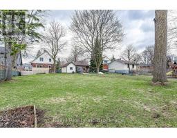 290 INGERSOLL AVENUE - 35