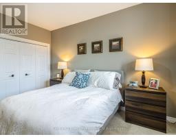 735 GARDEN COURT CRESCENT - 18