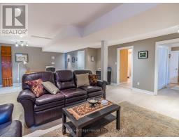 735 GARDEN COURT CRESCENT - 26