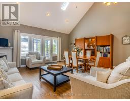 735 GARDEN COURT CRESCENT - 6