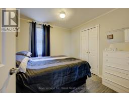 4 WEST STREET N - 16