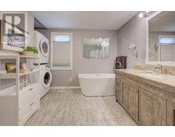 4 WEST STREET N - 19