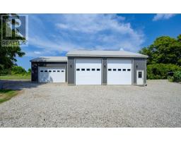 4 WEST STREET N - 32