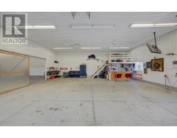 4 WEST STREET N - 36