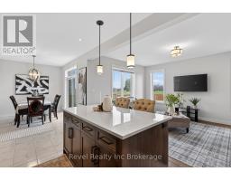 32 SUTHERLAND CRESCENT - 21