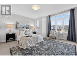 32 SUTHERLAND CRESCENT - 28