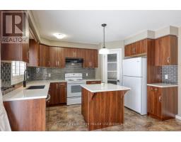 427 CHAMPLAIN AVENUE - 12