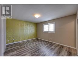 427 CHAMPLAIN AVENUE - 21