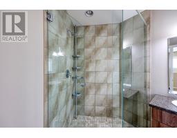 427 CHAMPLAIN AVENUE - 27