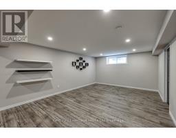 427 CHAMPLAIN AVENUE - 38