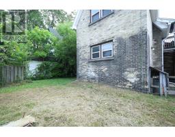 358 GLEBE STREET E - 30