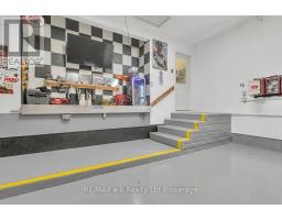 2 PALMER STREET W - 17