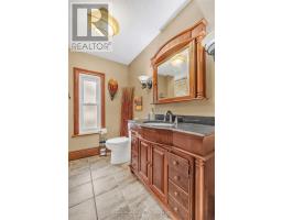 77 LIGHT STREET - 23