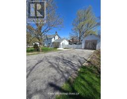 152 CHARLES STREET E - 29