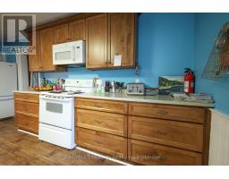 232 JOHN STREET S - 11