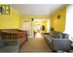 232 JOHN STREET S - 14