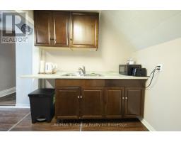 232 JOHN STREET S - 32