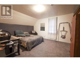 232 JOHN STREET S - 38