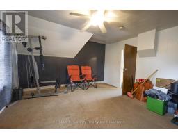 232 JOHN STREET S - 43