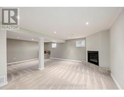 5 KAMPS CRESCENT - 33