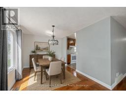 5 KAMPS CRESCENT - 8