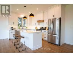 16 CORNWELL CRESCENT - 10