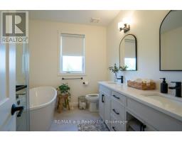 16 CORNWELL CRESCENT - 14