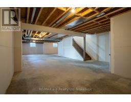 16 CORNWELL CRESCENT - 16