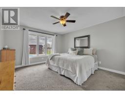 116 BAIRD STREET S - 17