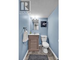 116 BAIRD STREET S - 34
