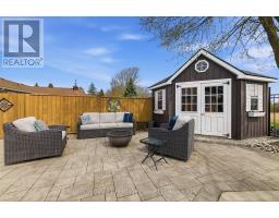 116 BAIRD STREET S - 37