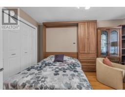 57 EDWIN CRESCENT - 17