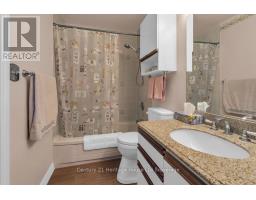 57 EDWIN CRESCENT - 18