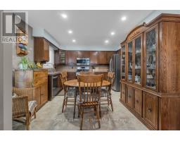 57 EDWIN CRESCENT - 9