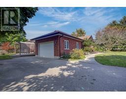 36 FERNWOOD Drive - 29