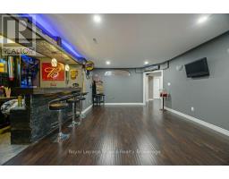 12 GRAYDON DRIVE - 31