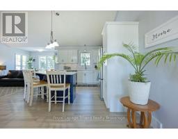 12 GRAYDON DRIVE - 7