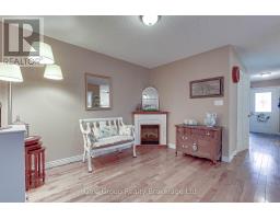 35 SERES DRIVE W - 11