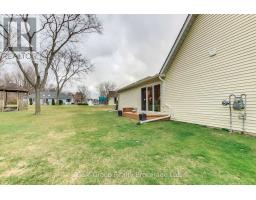 35 SERES DRIVE W - 19