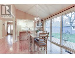 35 SERES DRIVE W - 8